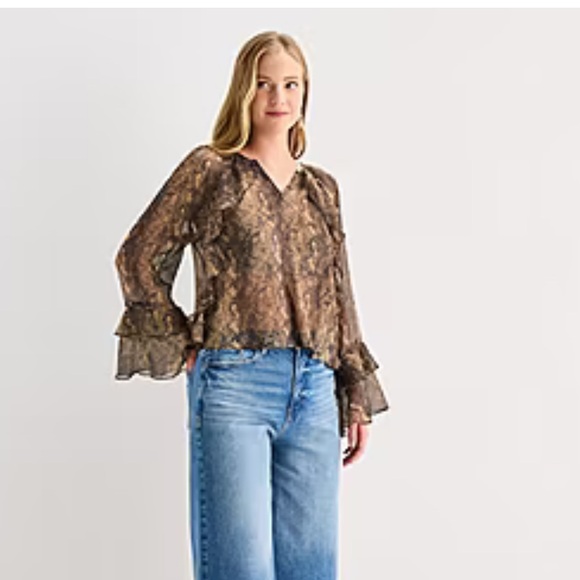 a.n.a Tops - A.n.a Snake Print Ruffled Top